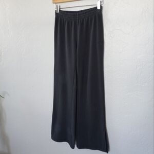 Vuori Sedona Wide Leg Sweatpant Charcoal XS
